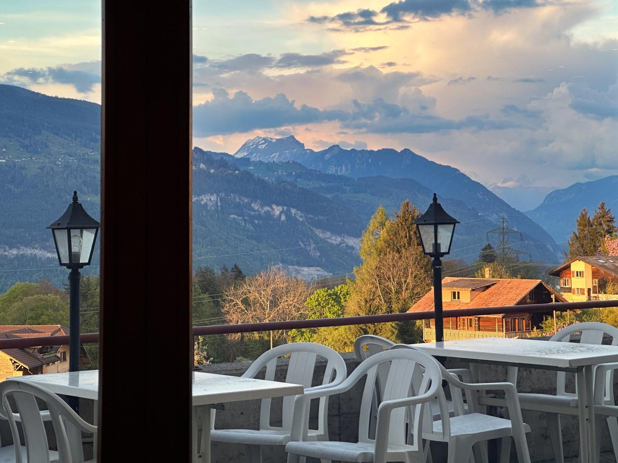 Hotel Aeschipark Aeschi Bei Spiez Exteriör bild